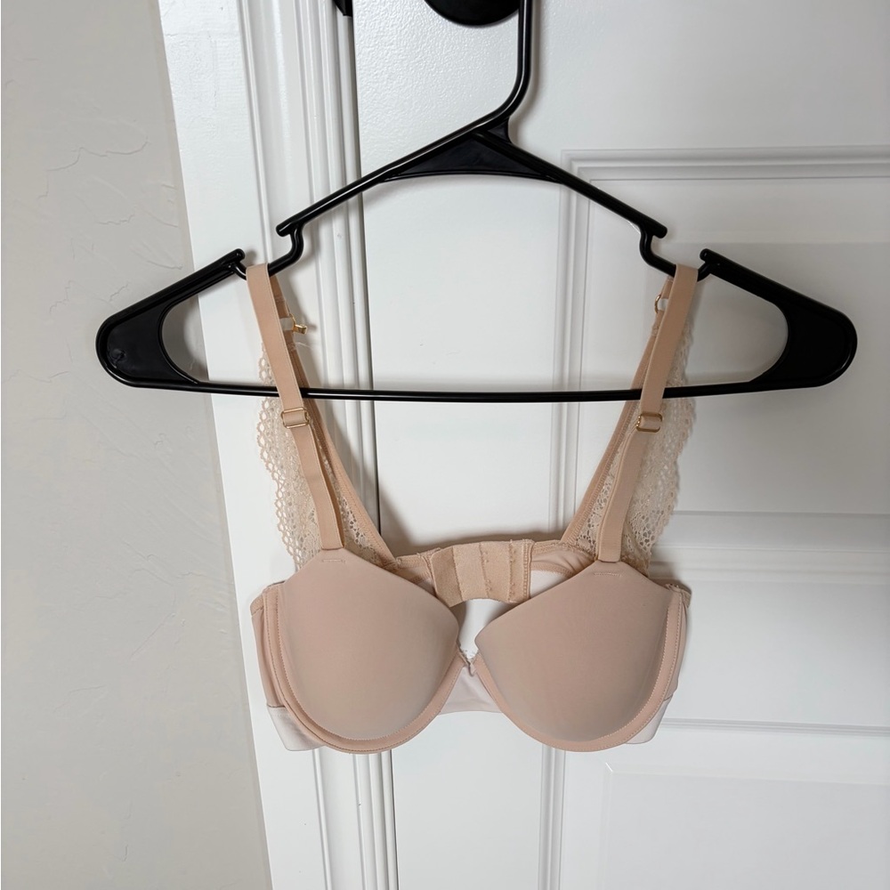Lively T Shirt Bra Tan White 32C Lace